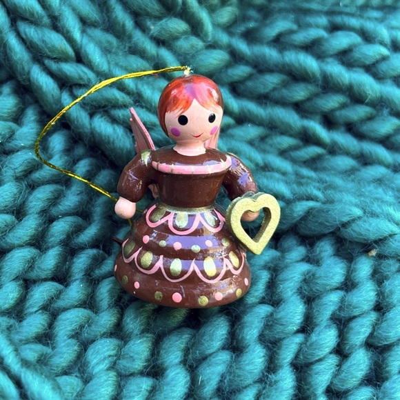 Vintage Dainty Painted Angel Ornament Christmas Folk Art - Picture 5 of 5